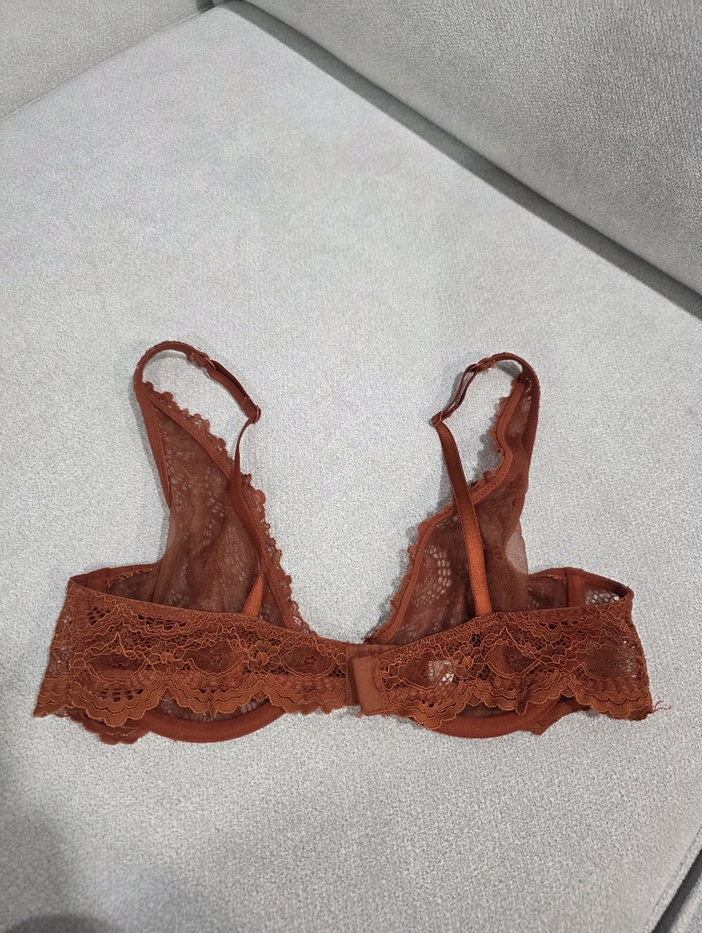 FREE PEOPLE Intimately Lace Plunge BRA - Picture 14 of 16
